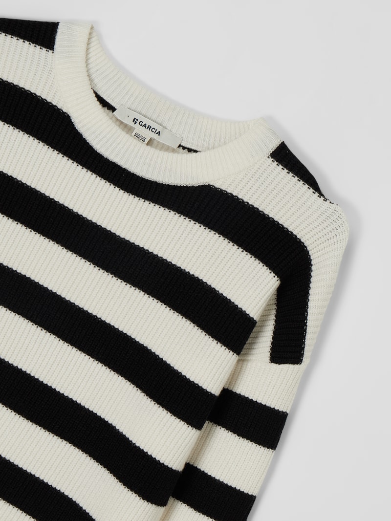 Pullover mit Blockstreifenmuster in offwhite