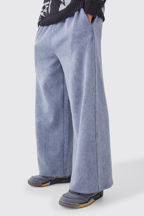 Jogginghose mit extrem weitem Bein
