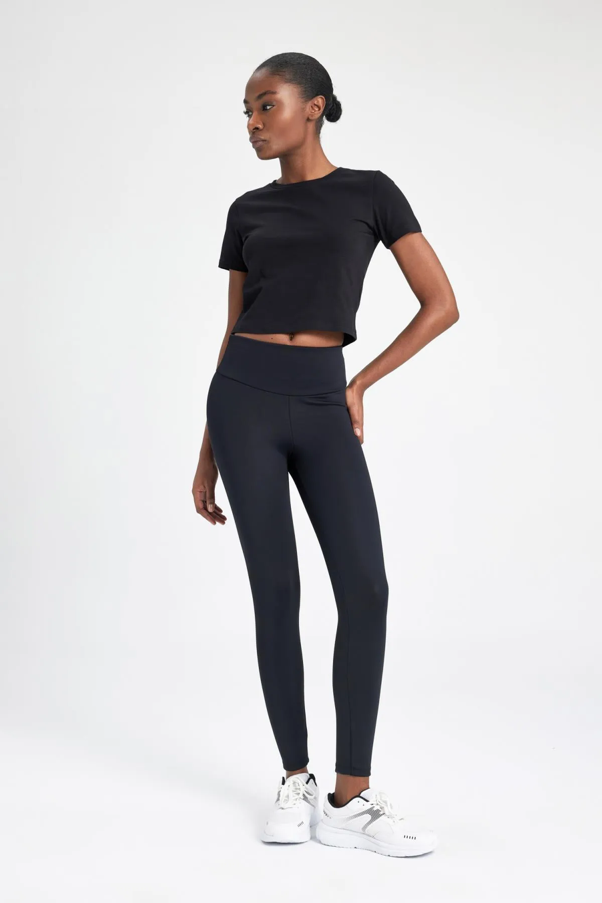 DeFacto  Fit Taillenformende Athleten-Leggings B4046ax23au