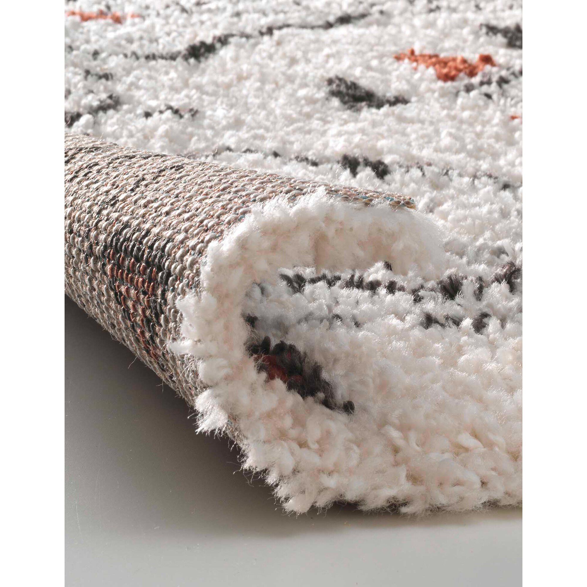 Tapis rectangulaire motif ethnique