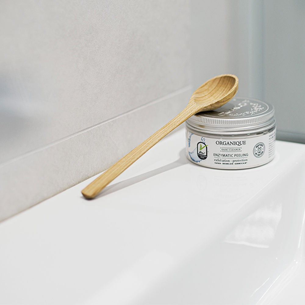 organique cosmetics Gommage visage aux herbes Gommage visage