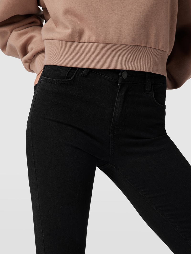 Cargohose mit Label-Detail in schwarz