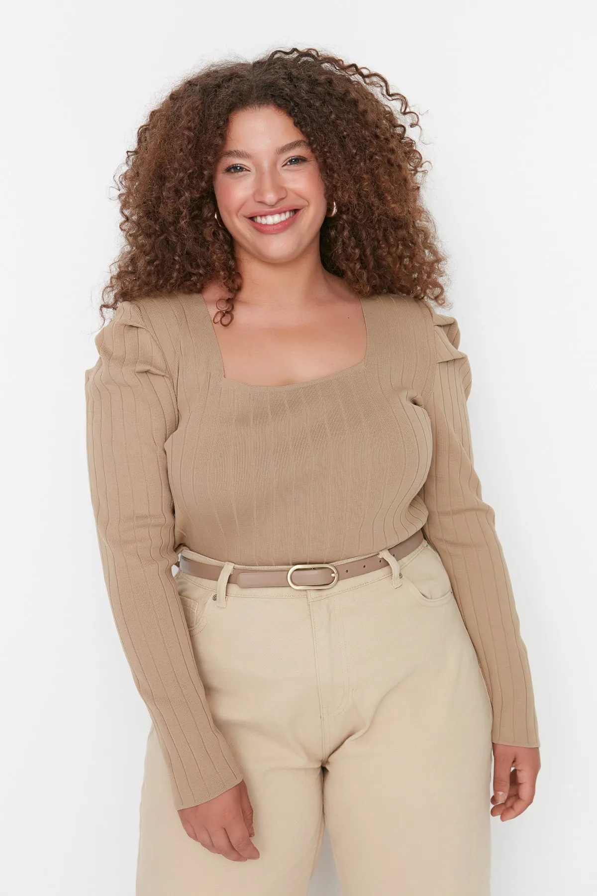 Trendyol Curve  Beige Strickbluse mit Wassermelonenärmeln