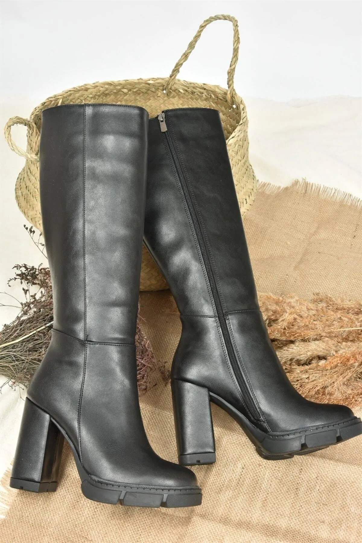 Fox Shoes  Schwarze Damenstiefel mit hohen Absätzen L282770109