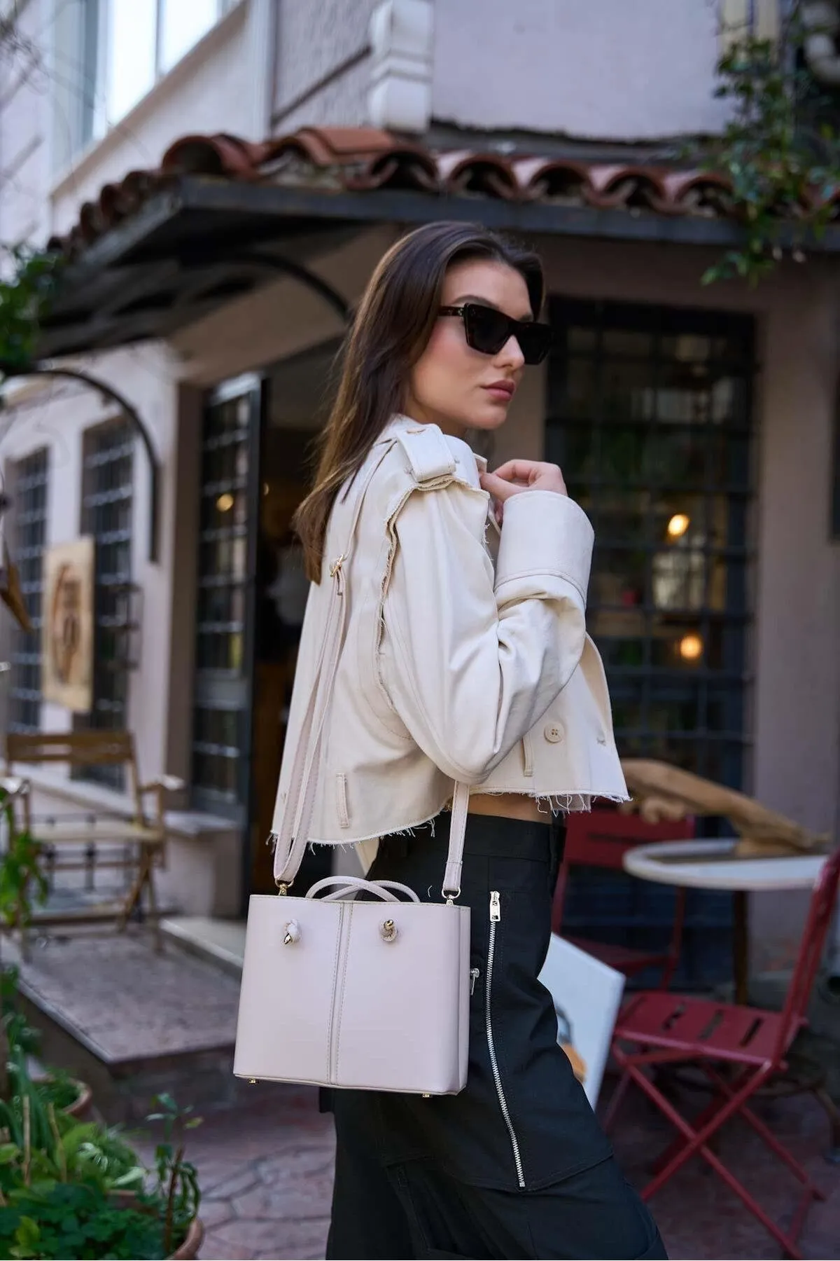 Madamra  Cremefarbene Hand- und Schultertasche mit Spitzendetail für Damen
