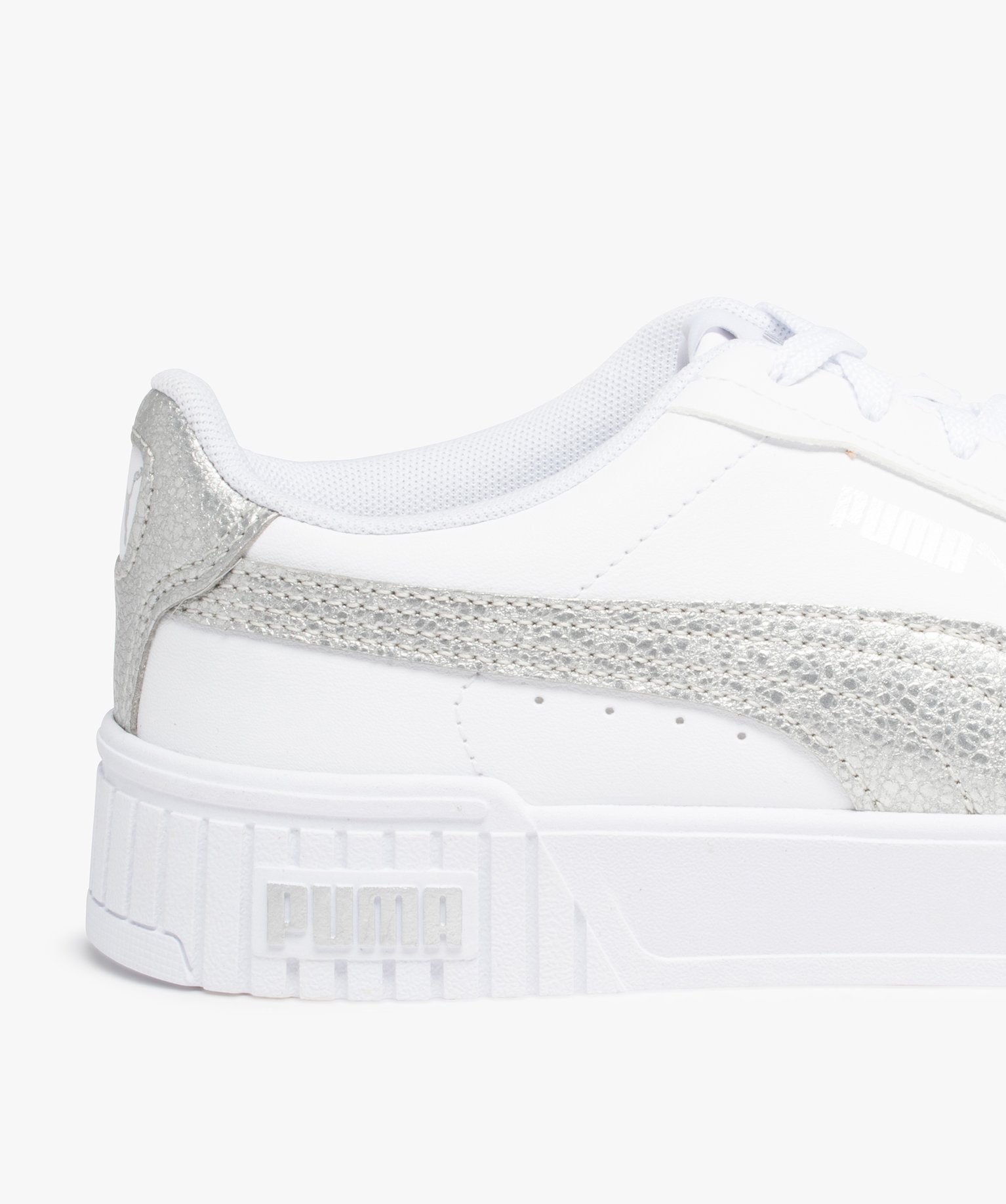 Baskets femme unies détails contrastés – Puma Carina blanc | GEMO