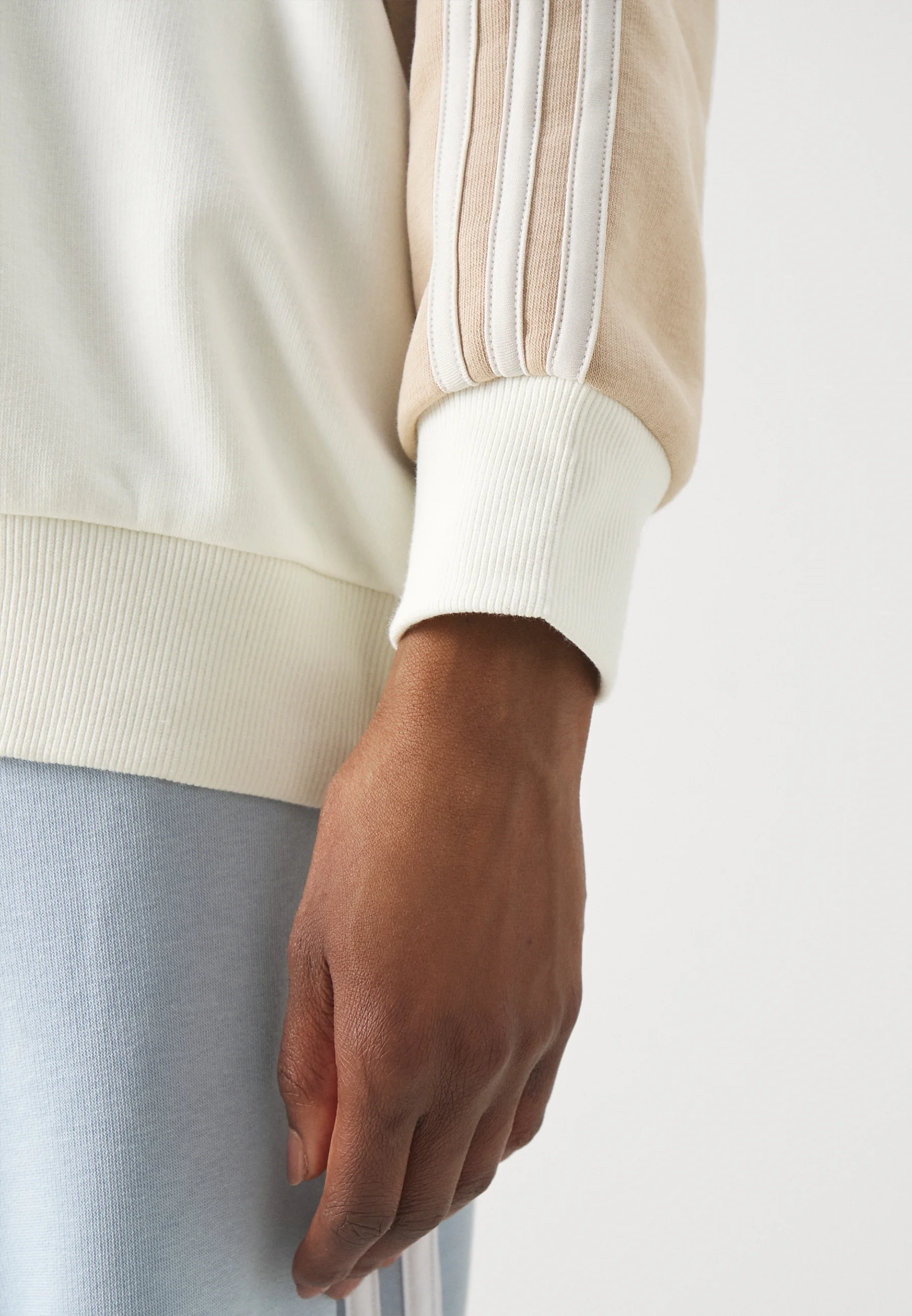 adidas Sportswear ESSENTIALS STRIPES OVERTamañoD - Sudadera