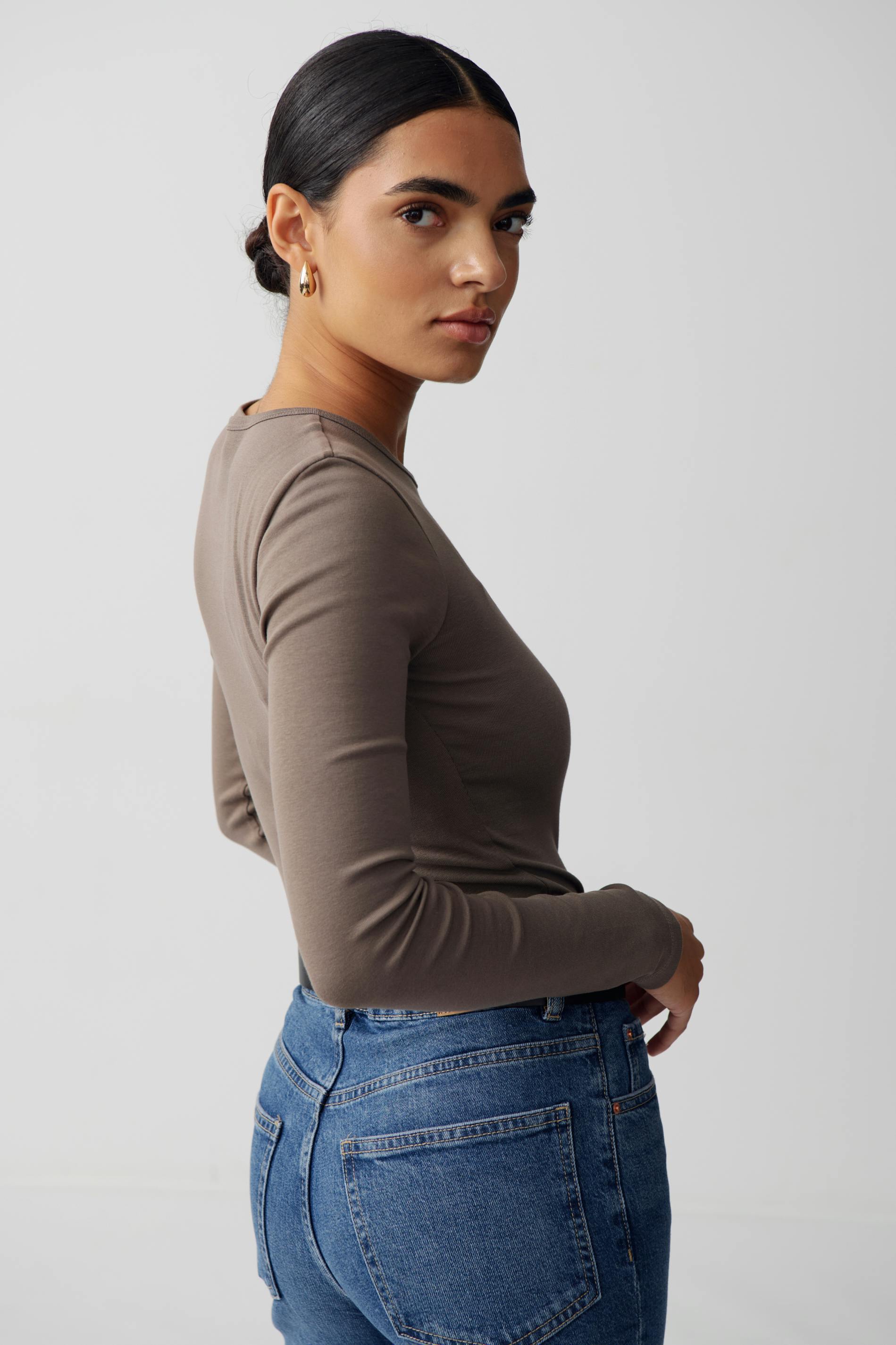Basic long sleeve top