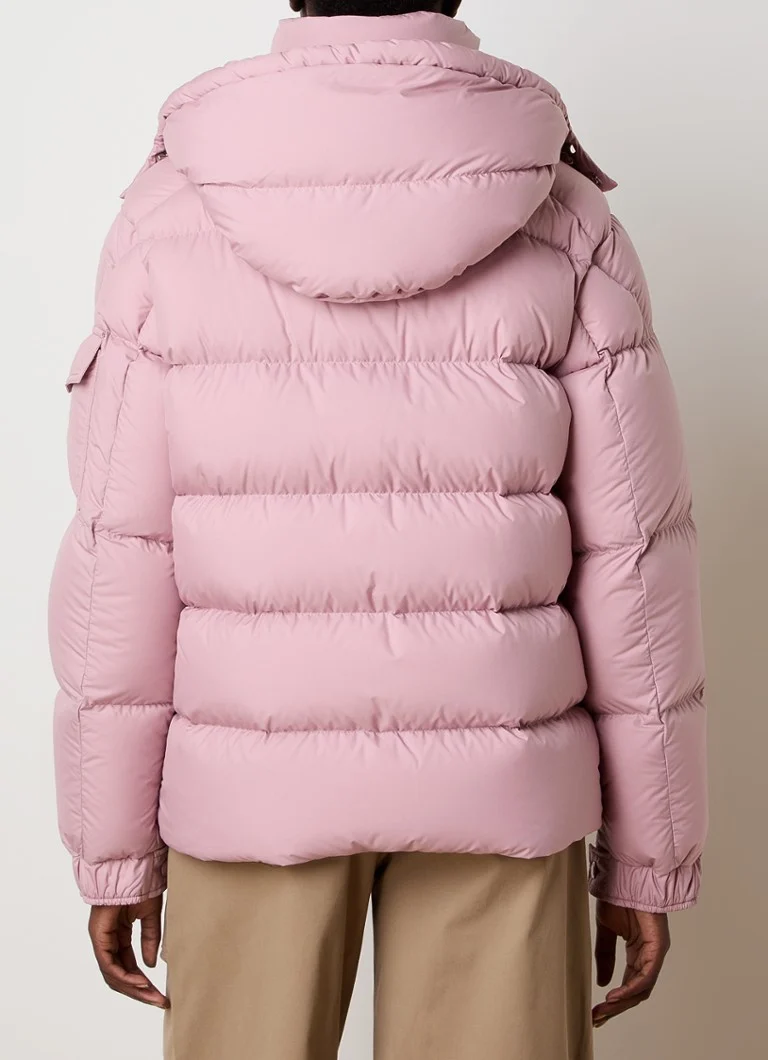 Moncler Maya 70 pūkaina jaka ar dūnu pildījumu un noņemamu kapuci