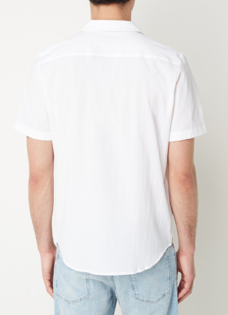 Camisa HUGO BOSS Ellino de corte regular com textura e bolso no peito.