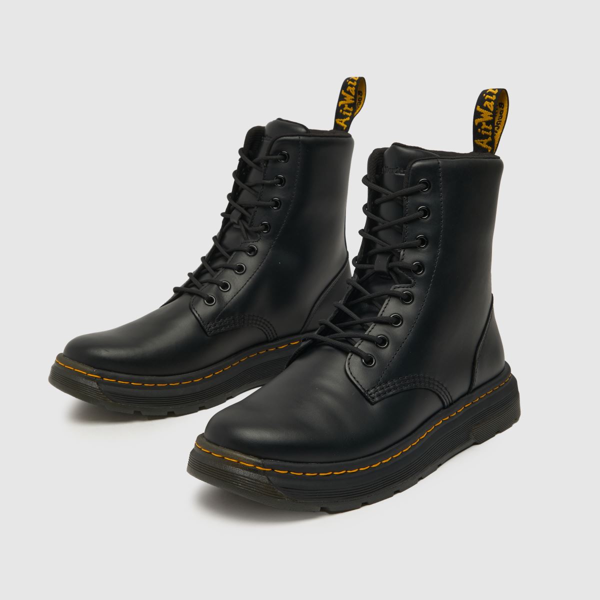 Černé boty Dr. Martens Crewson