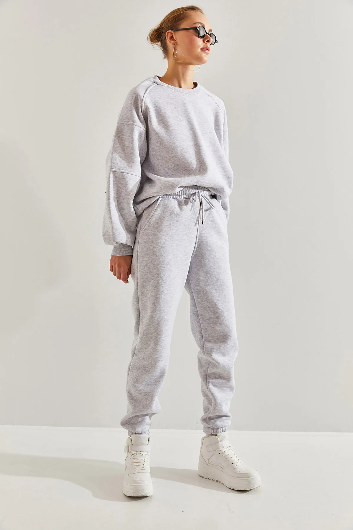 Bianco Lucci  Set aus Oberteil und Unterteil mit drei Fäden und Raglanärmeln für Damen