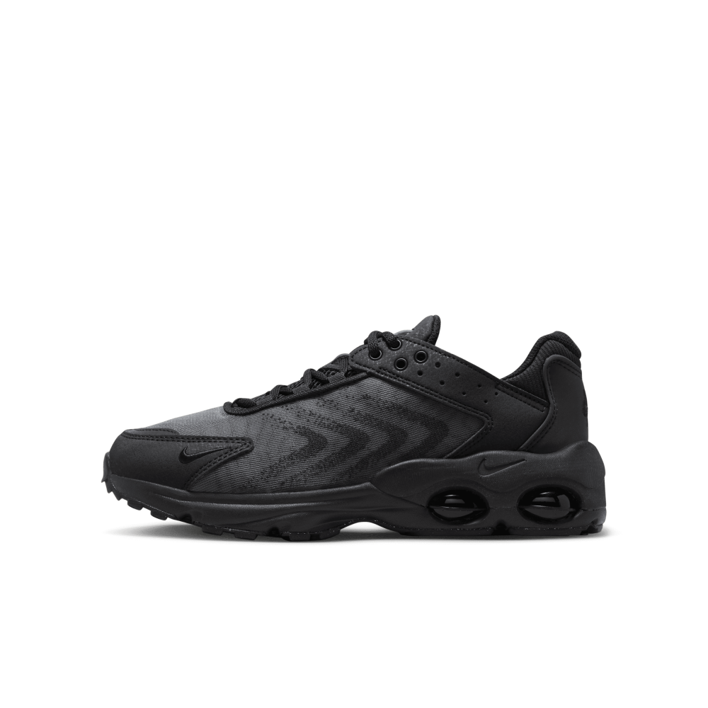Nike Air Max TW DQ0296-002 / schwarz