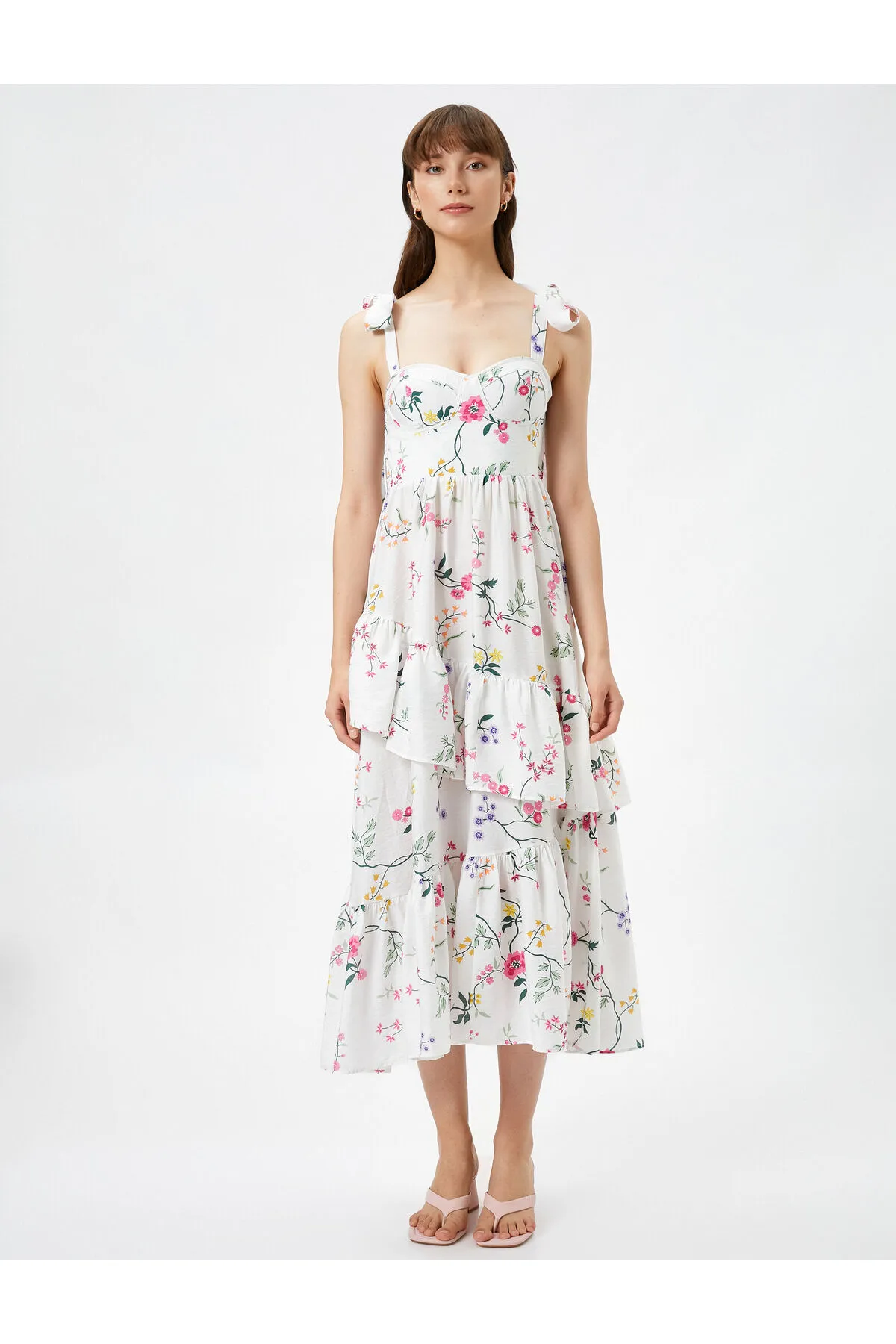 Koton  Geblümtes Midi-Kleid mit Bindeband, Volants, Herzkragen und Schleifendetail