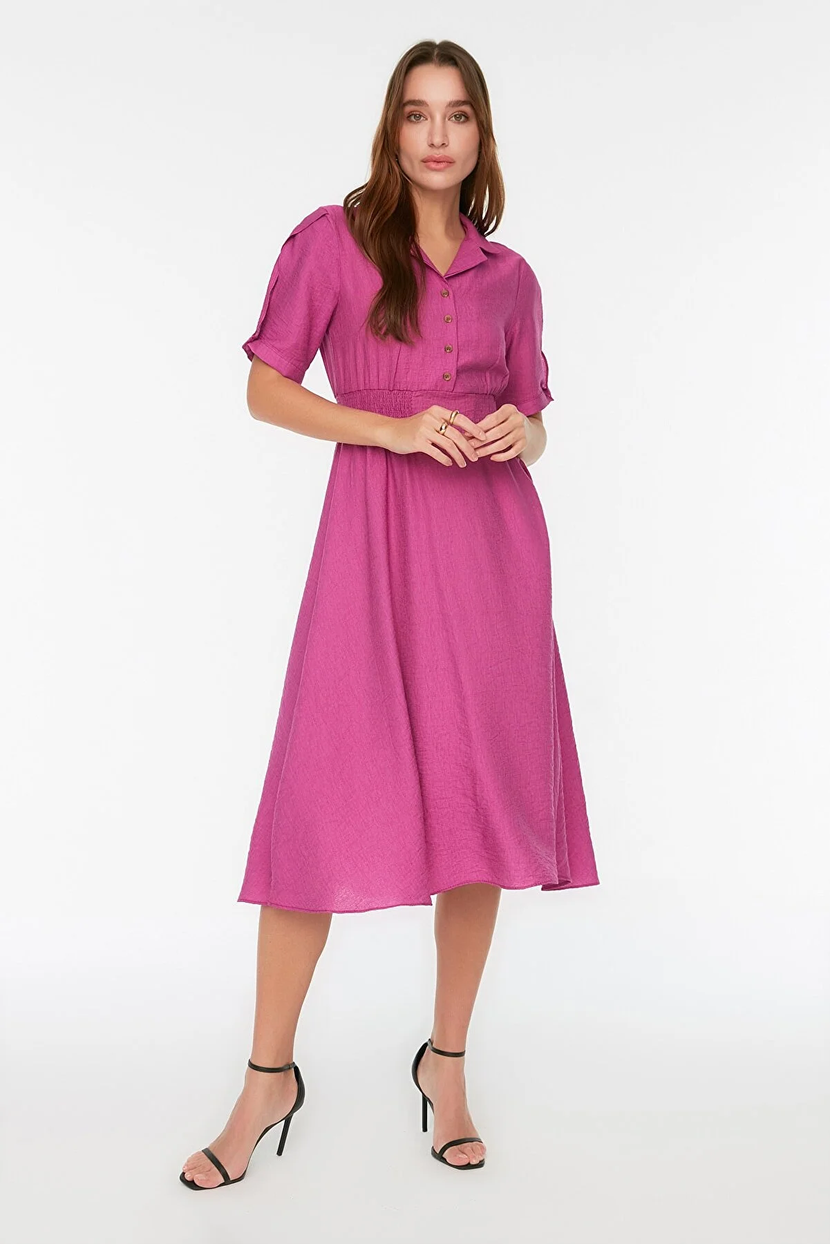 Trendyol Collection  Pflaumenfarbenes A-Linien-Midikleid aus Gimped-Webstoff mit V-Ausschnitt TWOSS21EL1023