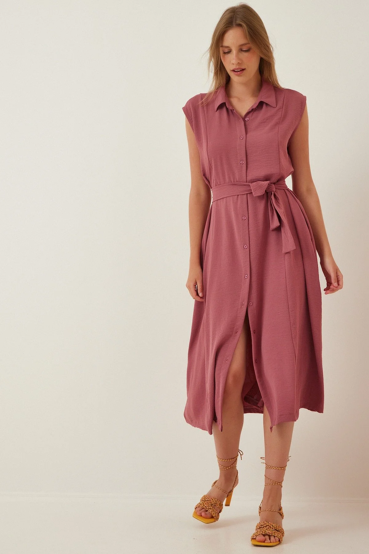 Happiness İstanbul  Dusty Rose Sommerhemdkleid aus Leinen-Viskose mit Gürtel für Damen DD00927