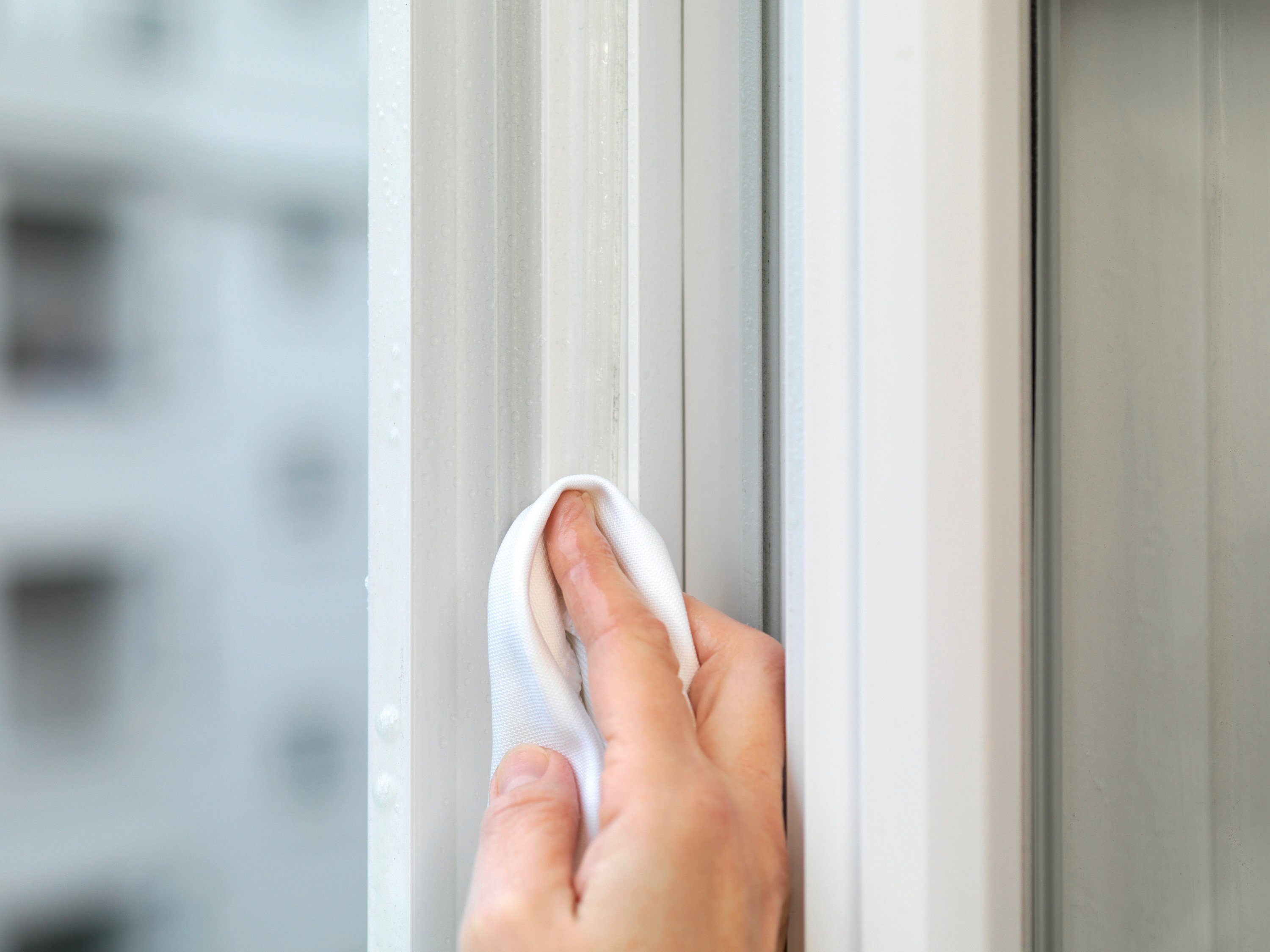 tesa Dichtband tesamoll PREMIUM FLEXIBLE Fensterdichtung (Packung, 1-St) Fensterabdichtung zum Energie sparen - transparent - 6 m : 9 mm : 7 mm