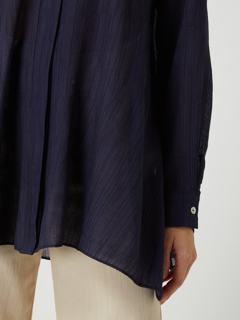 Oversized Bluse aus Krepp in dunkelblau