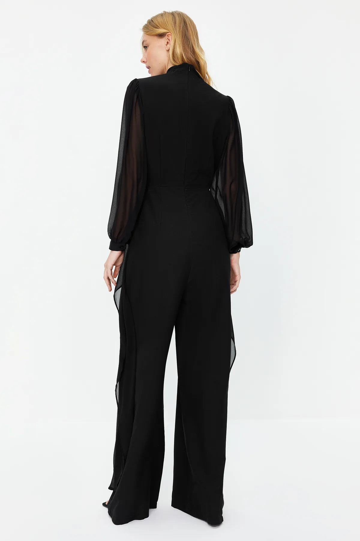Trendyol Modest  Schwarzer Aerobin-Jumpsuit aus Chiffon-Gewebe TCTSS24TL00004