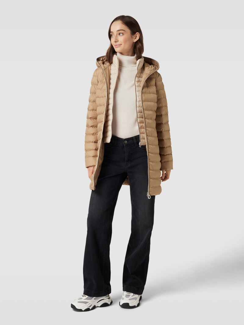 Steppjacke mit Kapuze in sand