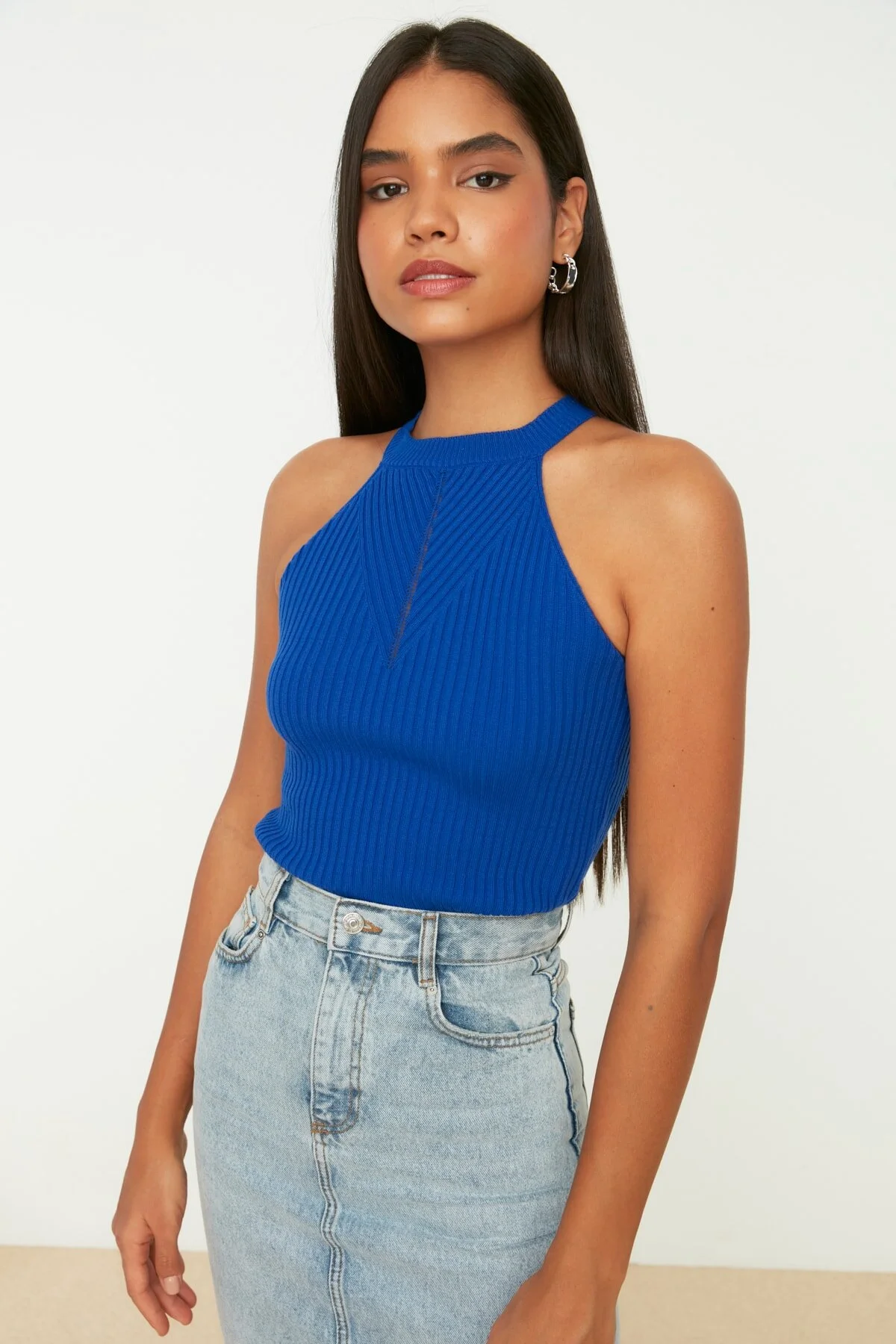 Trendyol Collection  Saks Basic Neckholder-Strickbluse TWOSS20BZ0124