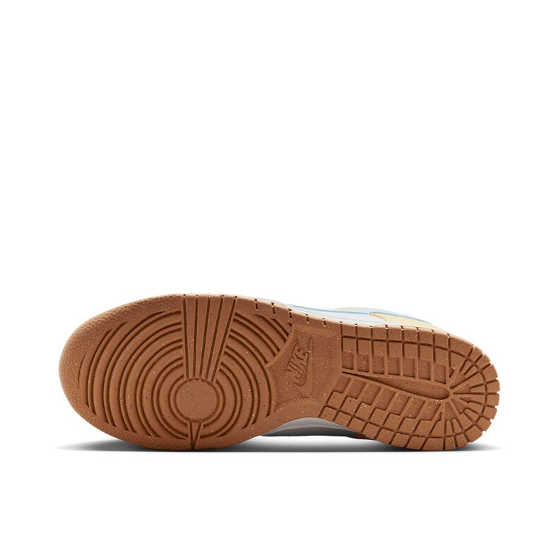 NIKE Dunk Low Next Nature 