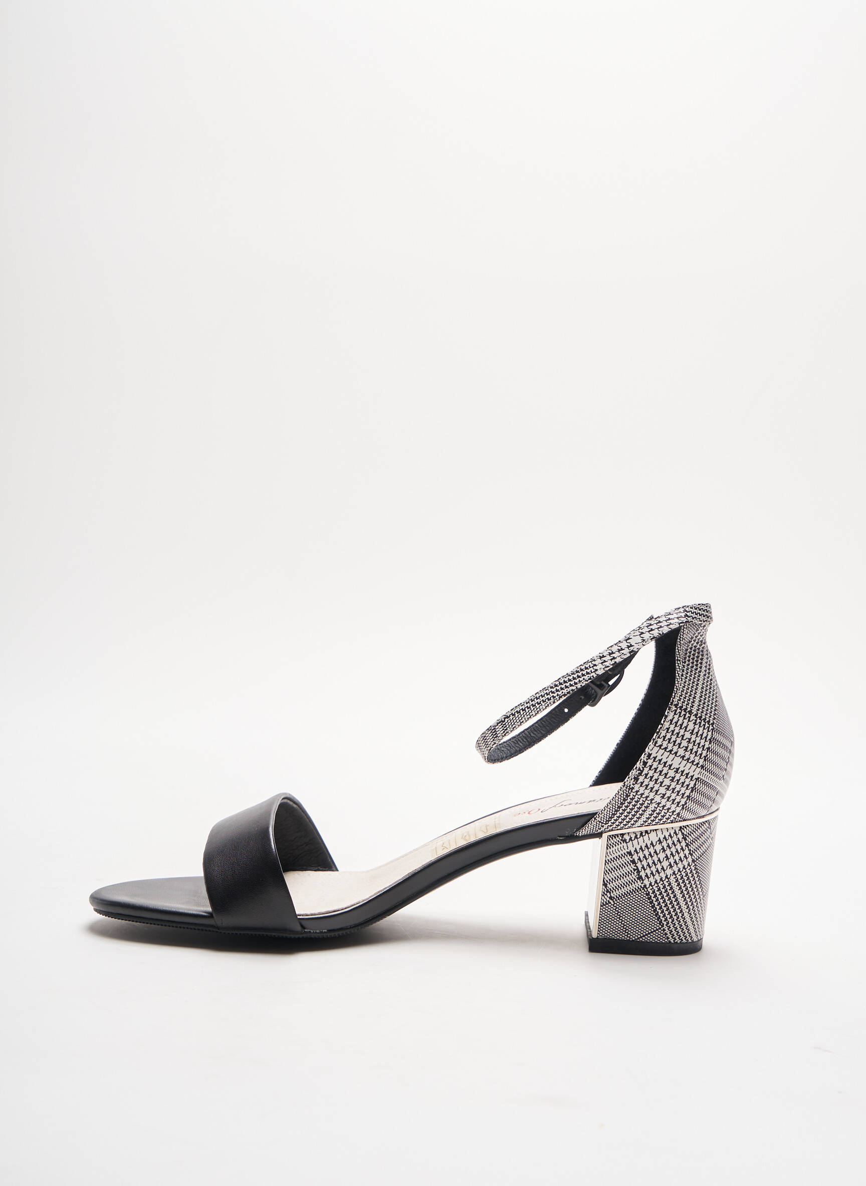 Metamorf Ose Sandales Nu Pieds Femme couleur noir
