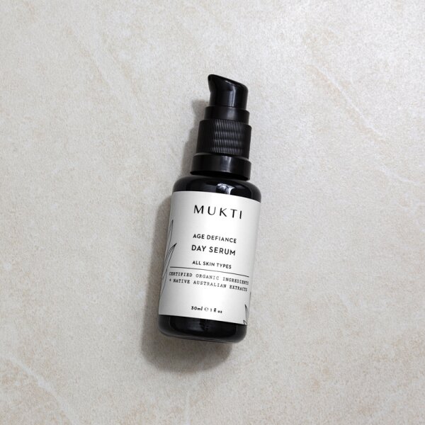 Mukti Organics Age Defiance Day Serum Gesichtsserum