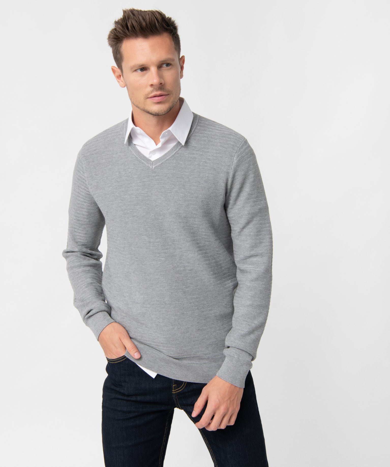 Pull homme à col V en maille fantaisie gris | GEMO