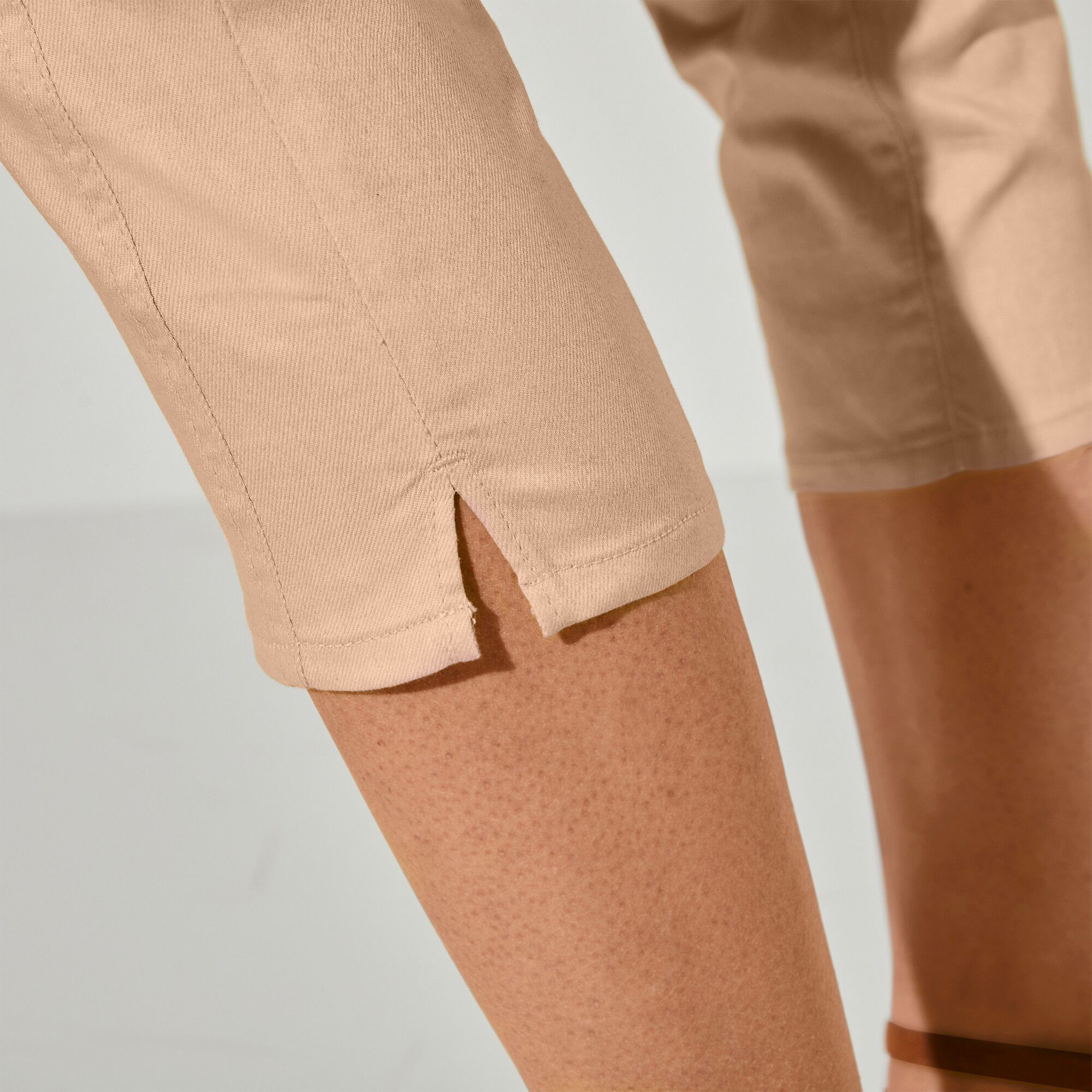 Corsaire stretch coutures affinantes