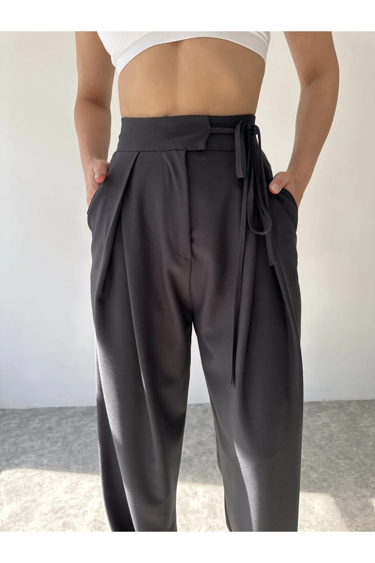 MAİ COLLECTİON  Carmen Palazzo Schwarze Hose