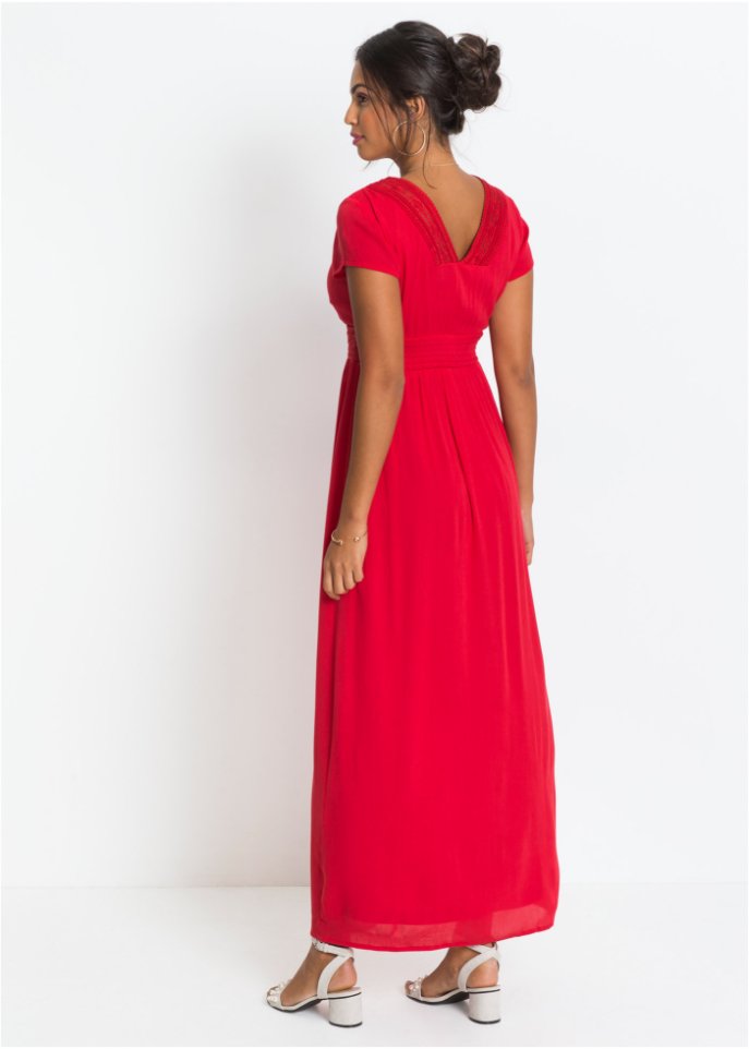Sommer-Maxikleid mit Spitze