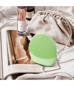 FOREO LUNA™ 4 Mischhaut Gesichtsbürste-1 Stk