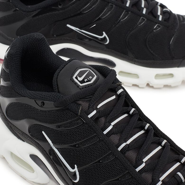 NIKE Wmns Air Max Plus black/black-white