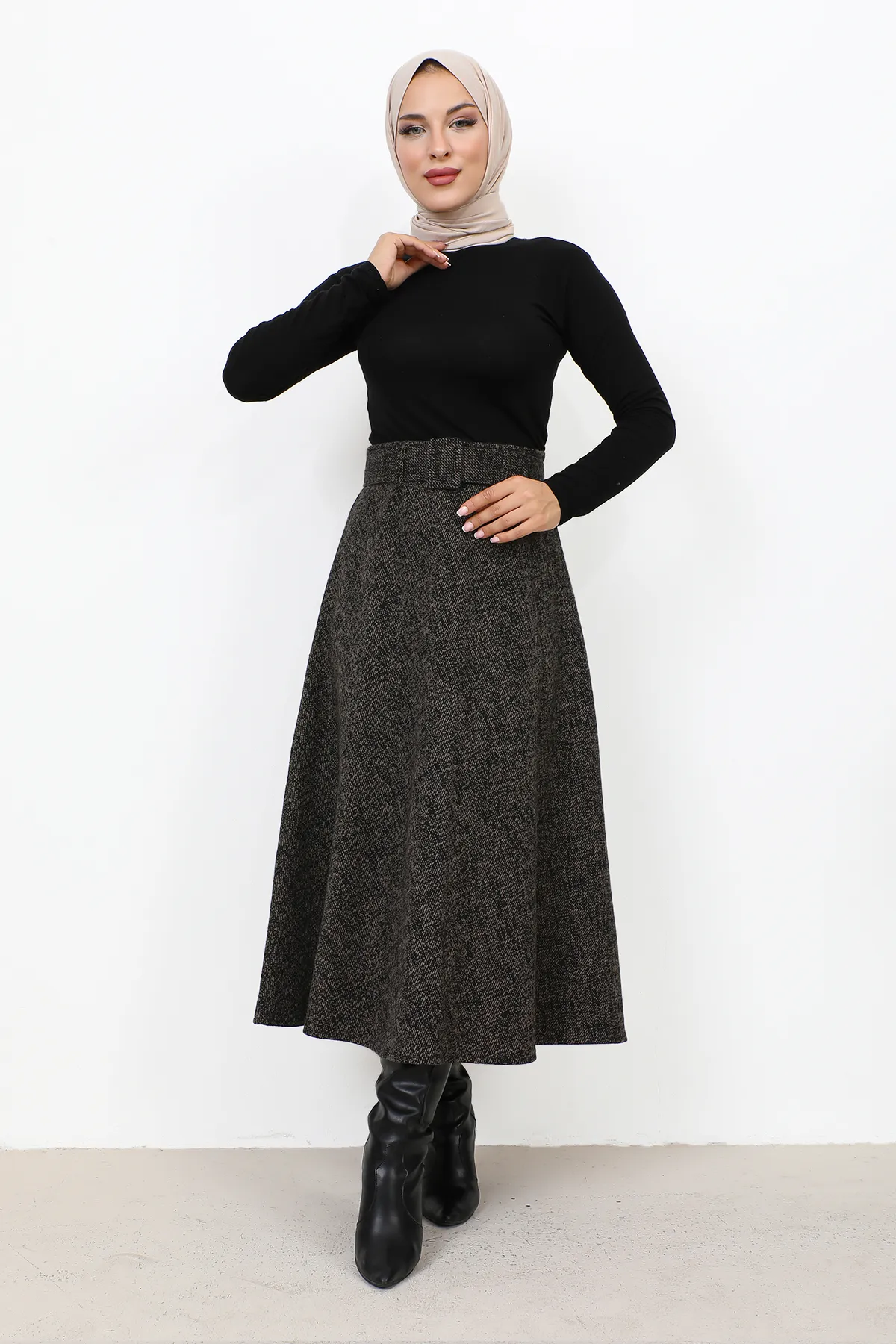 Tesettür Dünyası  Gemusterter Winter-Mevlana-Rock TSD231017 Braun