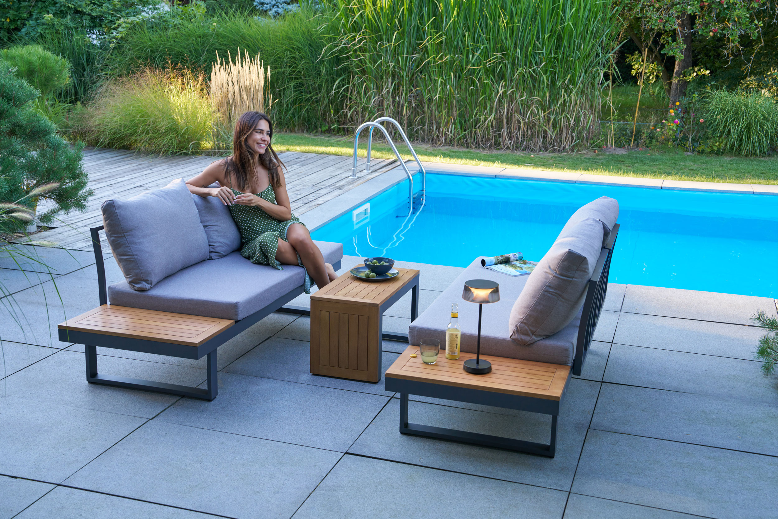 OUTDOORGartenlounge variabel stellbar