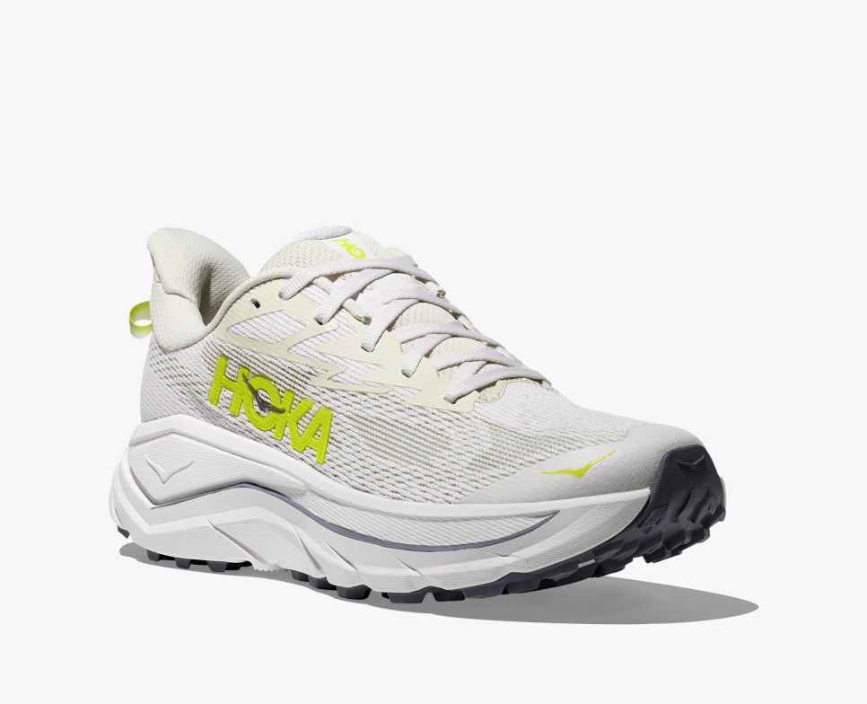 Challenger 8 White / Neon Hoka Citrus