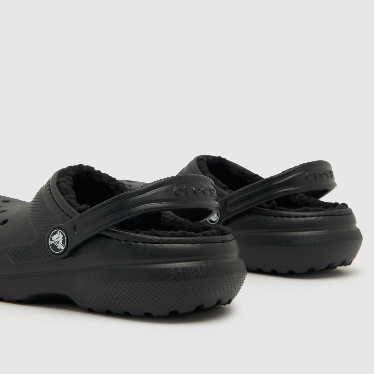 Crocs svarta klassiska fodrade träskor Barnsandaler