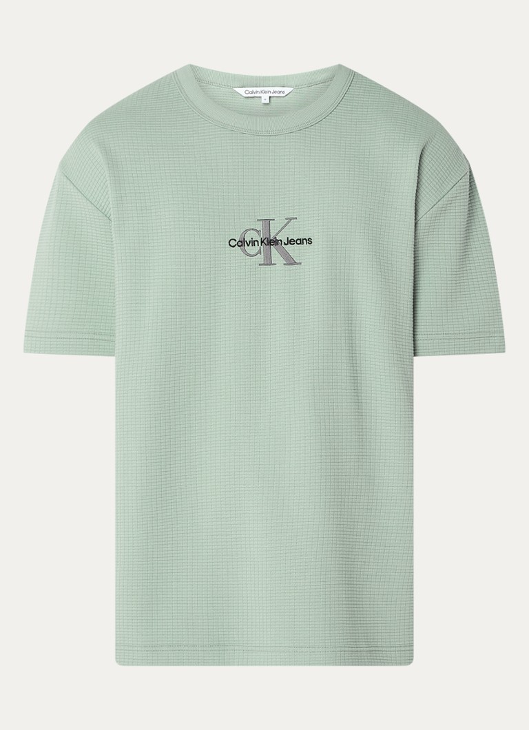 Calvin Klein City Grid póló textúrával és logóhímzéssel