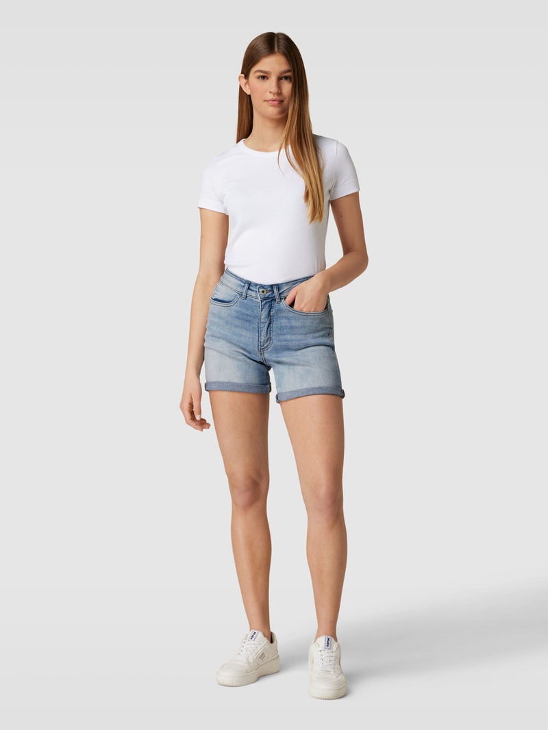Jeansshorts mit fixierten Beinumschlägen Modell 'Twiggy' in hellblau