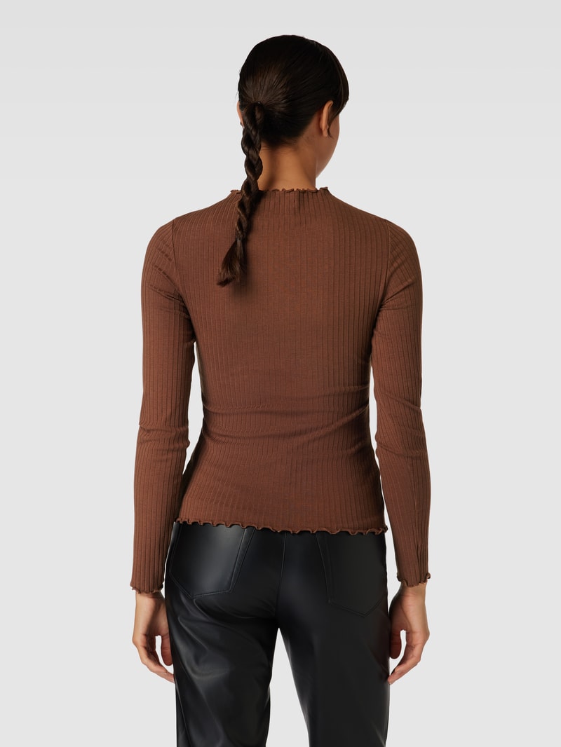 Longsleeve mit Muschelsaum in schokobraun