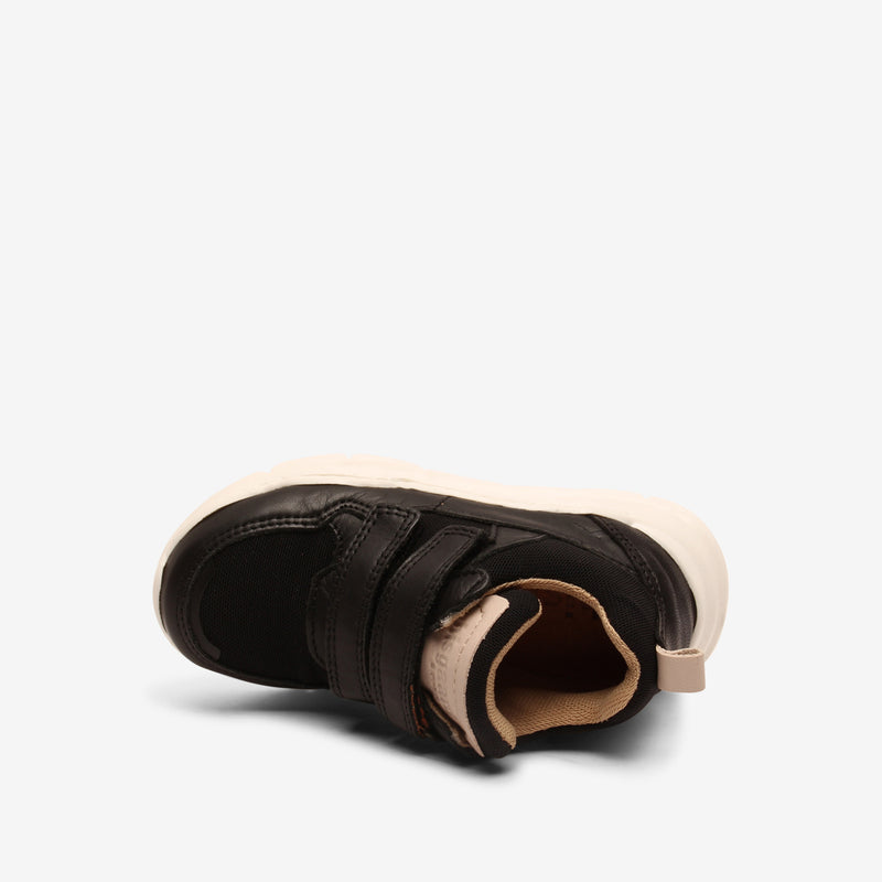 pan v black - Schwarz