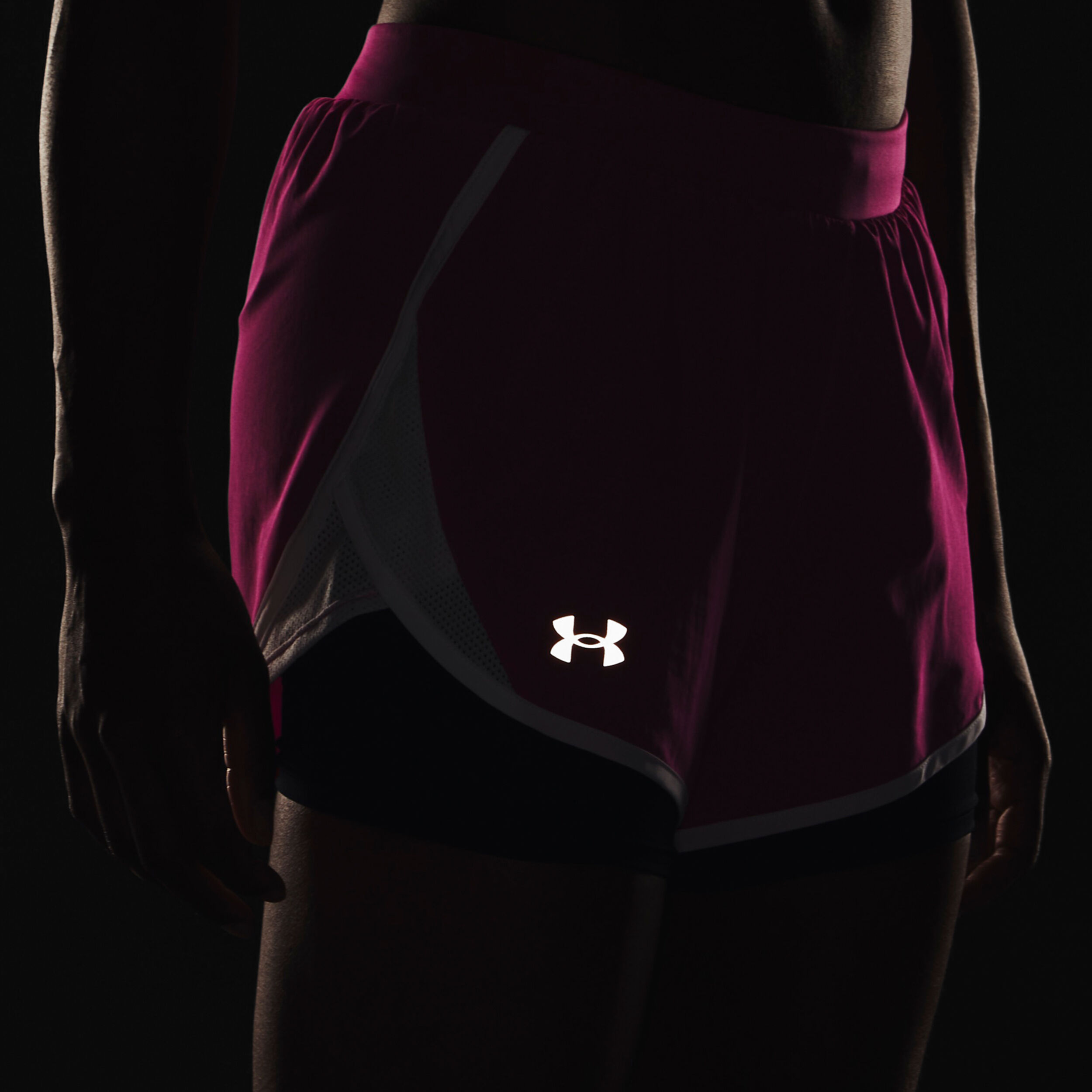 Fly By 2.0 2in1 Shorts Damen - Pink, Weiß