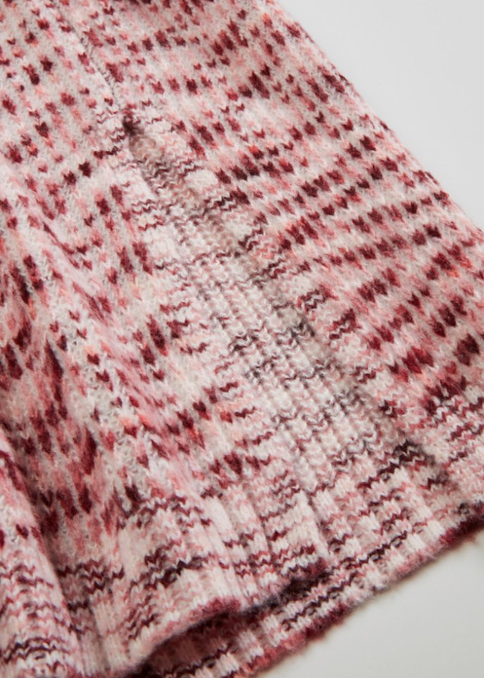 Pullover mit extra langen Seitenschlitzen