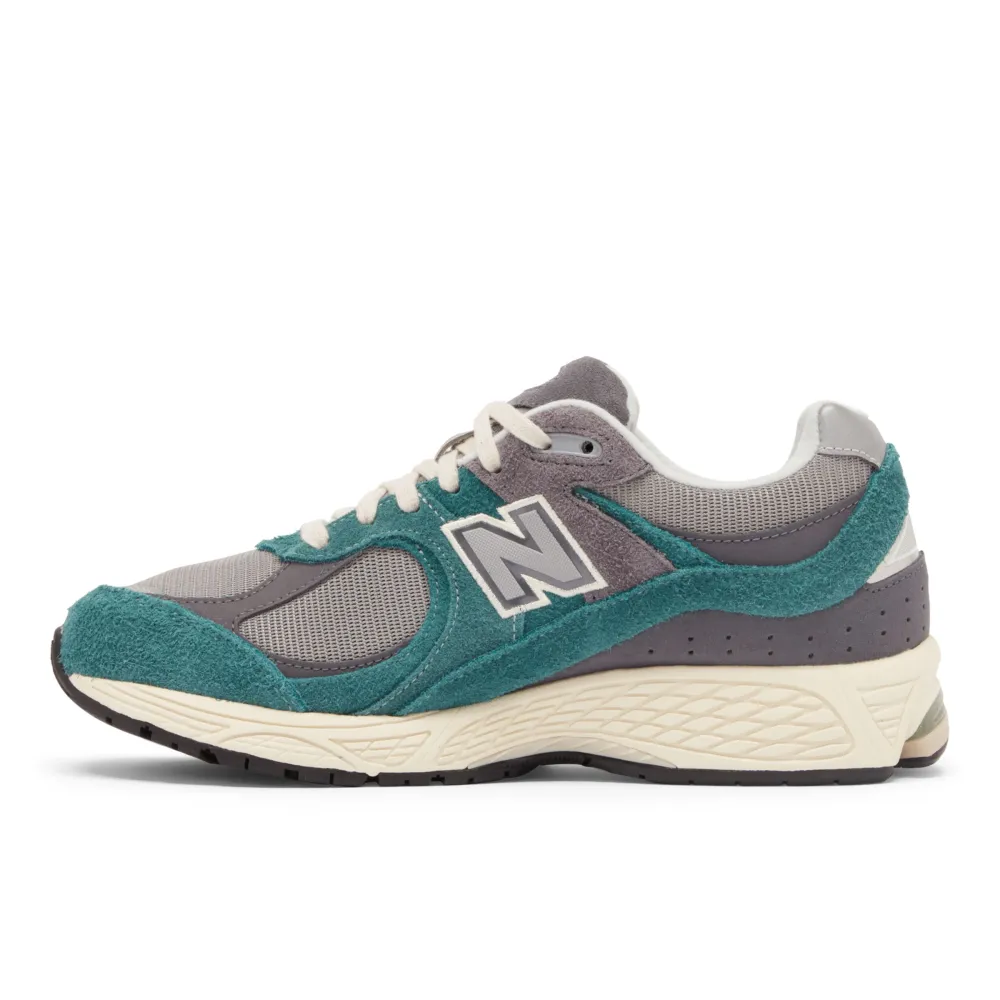New Balance 2002R M2002REM / grün