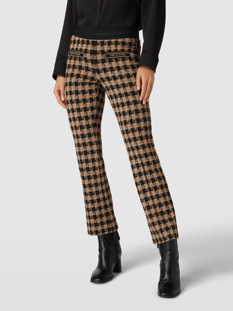 Stoffhose in verkürzte Passform in camel