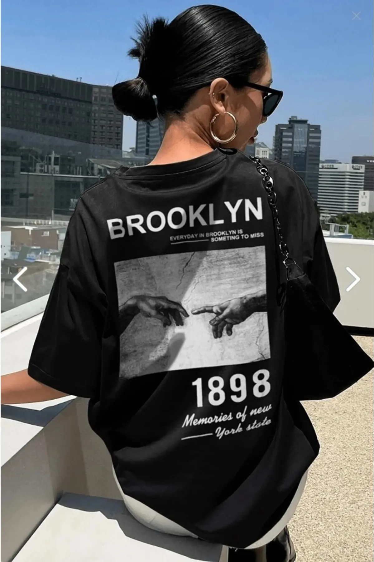 MOONBULL  Übergroßes schwarzes „Brooklyn-1898“-T-Shirt mit Rückendruck