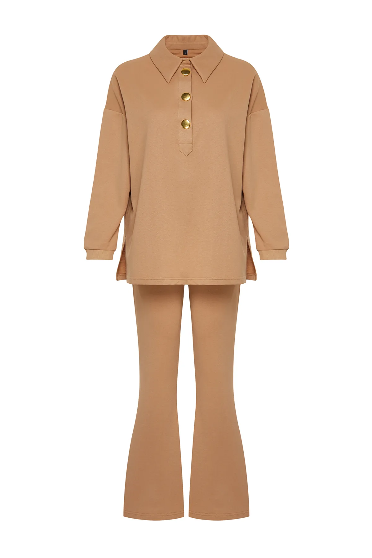 Trendyol Modest  Beiges Set aus Oberteil und Unterteil mit Polokragen und goldenen Knöpfen TCTSS24US00057