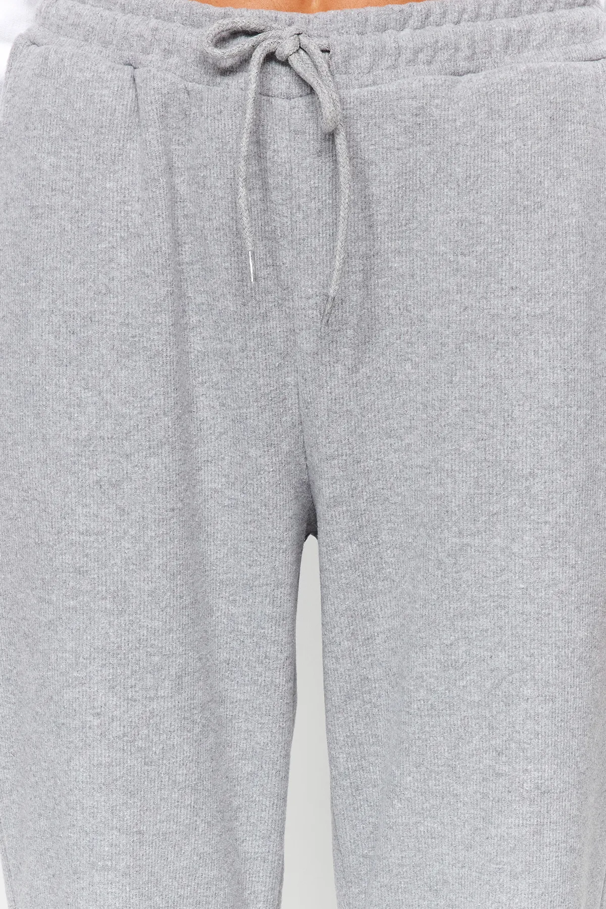 Trendyol Collection  Graue Thessaloniki-Sport-Jogginghose mit bequemer Passform und Taschenstrick TWOAW21EA0168