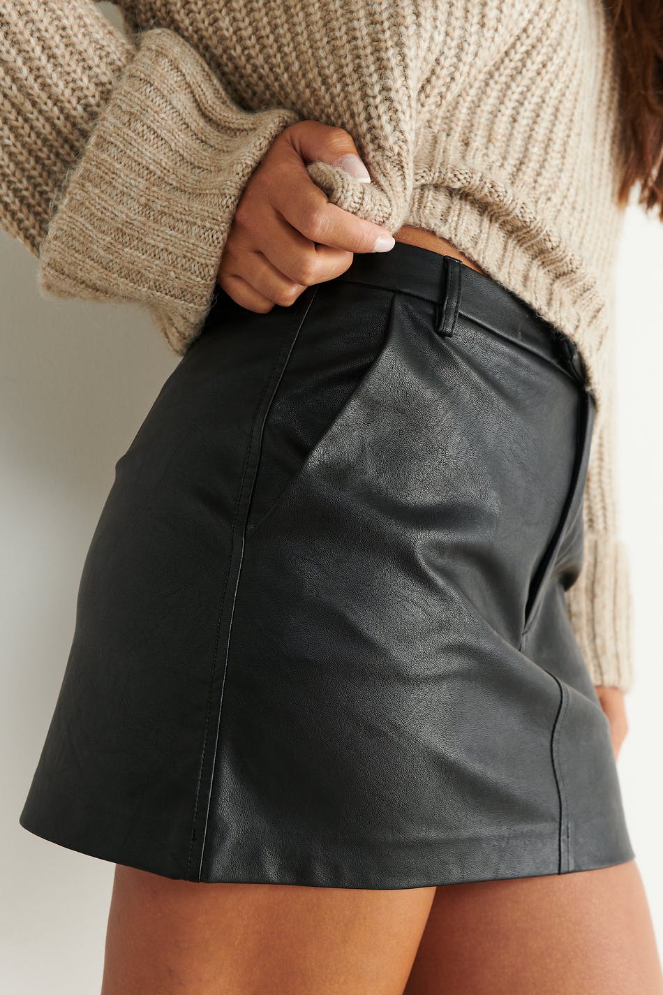 Melia pu skirt